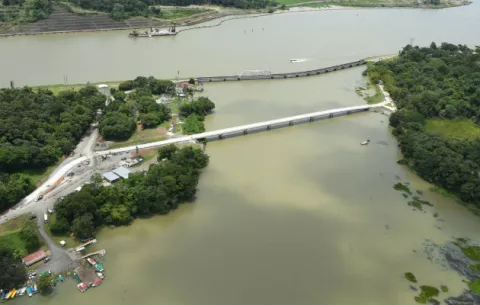 El Canal de Panamá inauguró  el nuevo puente de Gamboa
