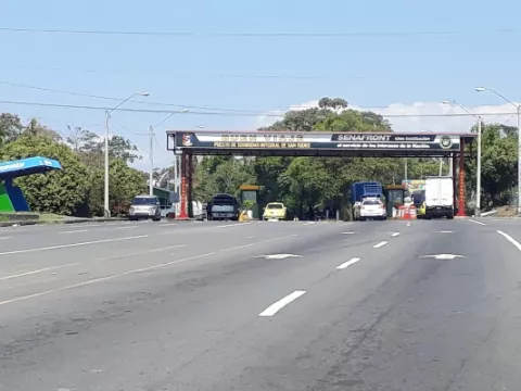 Enfermera permanece detenida por presunto blanqueo de capitales