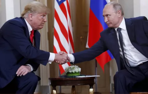 Putin y Trump no se reunirán en París por cuestiones de agenda, según Kremlin