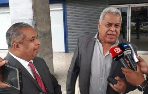 Abogados de Ricardo Martinelli interponen querella penal por hallazgo de dispositivo de rastreo