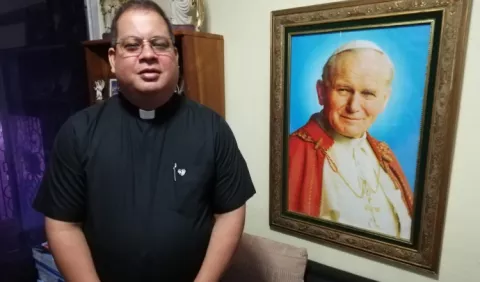 Rafael Ochomogo: 'Ser cristiano no es solamente andar con la cara seria'