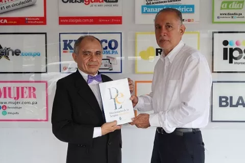 Rafael Candanedo Acosta  ingresa a la Academia Panameña de la Lengua