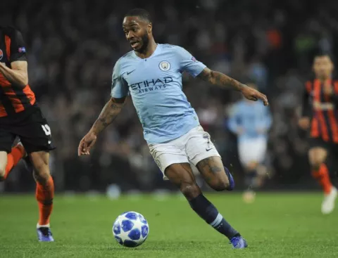 Guardiola justifica la deshonestidad de Sterling