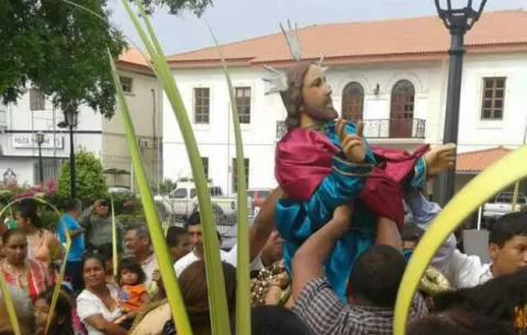 Conmemoran Domingo de Ramos en Penonomé