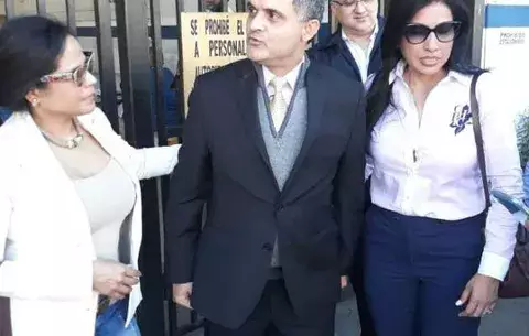 Cambian la medida de detención preventiva al abogado Ramsés Owens
