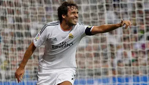 Raúl:"Jugaría en el Arena con el Schalke y en el Bernabéu con el Real Madrid" 