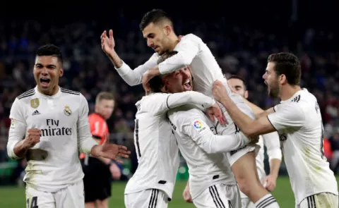 Dani Ceballos logra salvar a Real Madrid ante su exequipo