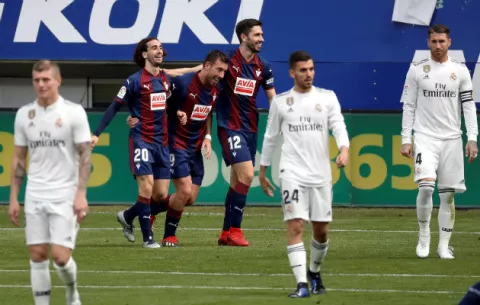  Real Madrid es humillado y  goleado por Eibar