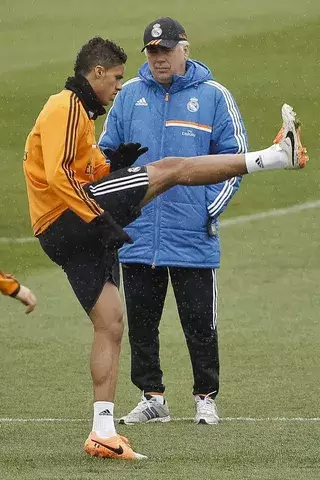 Ancelotti no da ni una pista sobre su once