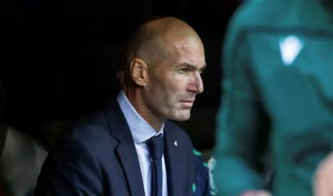 Real Madrid controla el peso, uso de celular y vestimenta de sus jugadores