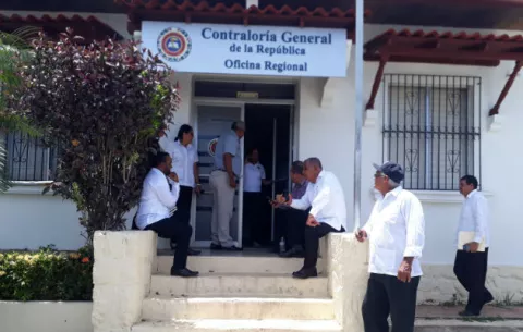 Rechazan cierre de oficinas de la Contraloría en La Villa de Los Santos