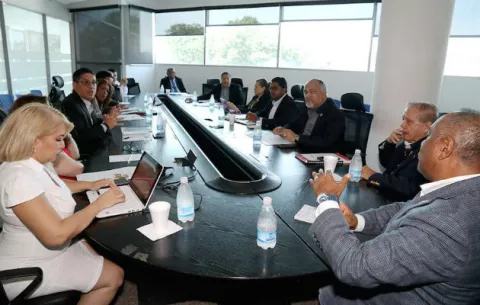 Especialistas en materia tributaria elaboraran un documento