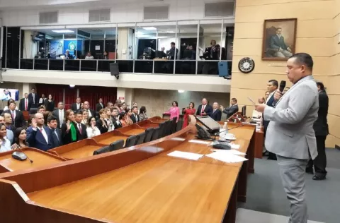 Diputados  tendrían que trabajar más horas al día con  cambios a reglamento de la Asamblea