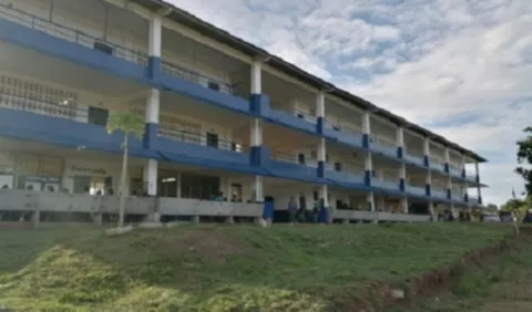 Varias reparaciones y construcciones de escuelas quedaron en manos de aseguradoras