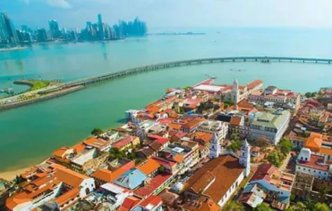 Banqueros apuestan por una mejor reputación de Panamá para el beneficio de la población
