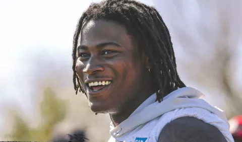Ex novia de Reuben Foster habla de abuso, bofetadas y empujones