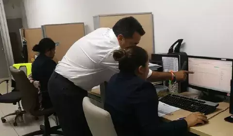 Ricardo Lombana supera a Dimitri Flores en firmas para candidatura a la Presidencia