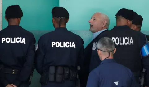 Argumentos de la fiscalía contra Ricardo Martinelli son débiles