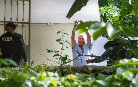 Prohíben a Ricardo Martinelli recibir alimentos que le llevan sus familiares