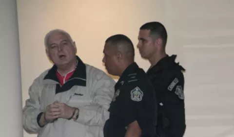 Violentan habitación de Ricardo Martinelli en El Renacer y lo obligan a desnudarse