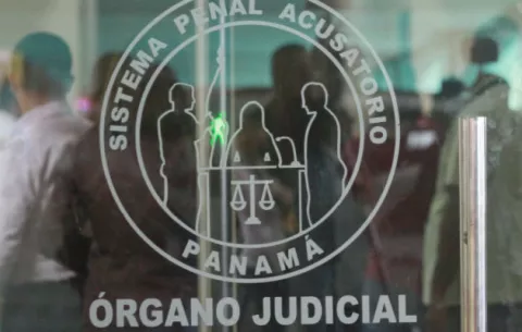 Equipo legal de Ricardo Martinelli debe incorporar documentación