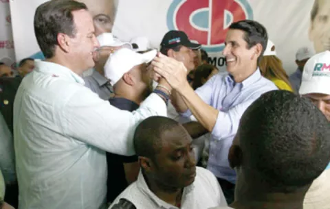 Riccardo Francolini: Se fortalece el efecto Casís; Rómulo gana