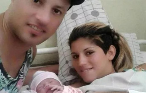 Pareja argentina nombra a su hijo River Plate en homenaje al club 