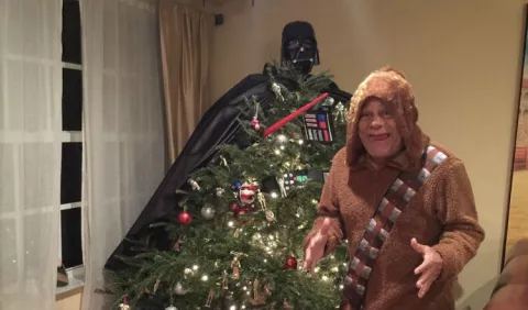 Roberto Durán no se deja y celebra la Navidad al estilo Star Wars