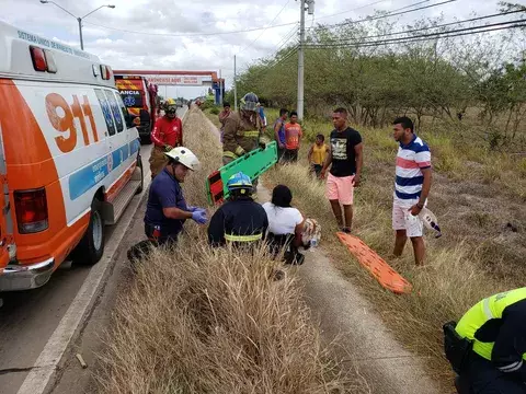 Cuatro personas lesiones en accidente de tránsito en Loma del Roble en Aguadulce
