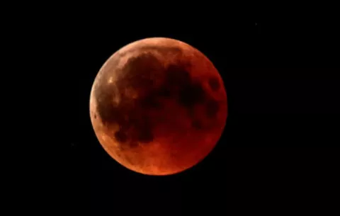 El eclipse lunar del próximo lunes: última oportunidad para ver la luna roja hasta 2021
