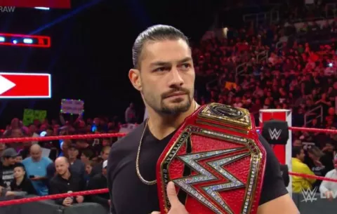 Roman Reigns deja título mundial y la WWE por padecer de leucemia