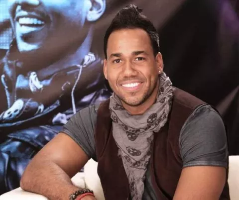 Santos y Prince Royce, favoritos en los Billboard