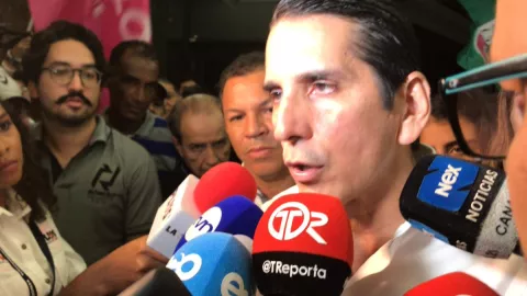 Rómulo Roux denuncia presuntas irregularidades en el conteo de votos en San Miguelito