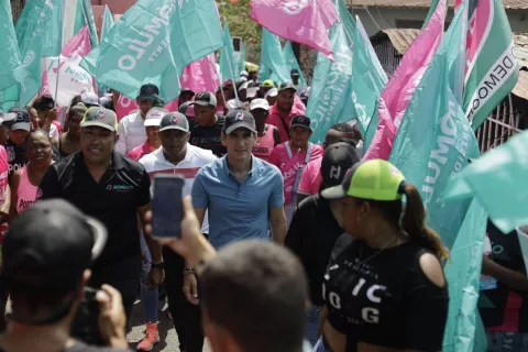 Rómulo Roux le pide a Laurentino Cortizo que deje de copiar sus propuestas