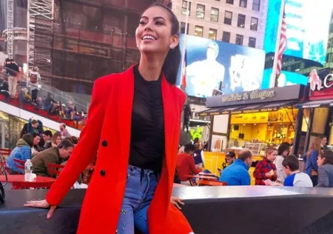 Rosa Iveth Montezuma luce su enagua en las calles de Nueva York 