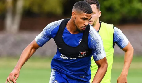 Jugador del Chelsea niega ser homosexual