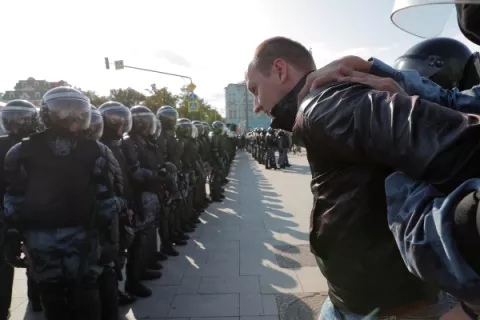 Más de 600 detenidos en un nuevo pulso entre la oposición y las autoridades rusas