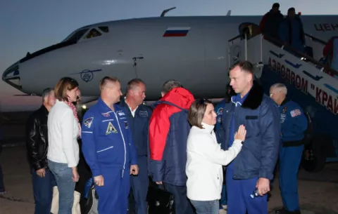 Una colisión entre dos partes del cohete causó la avería de la Soyuz MS-10