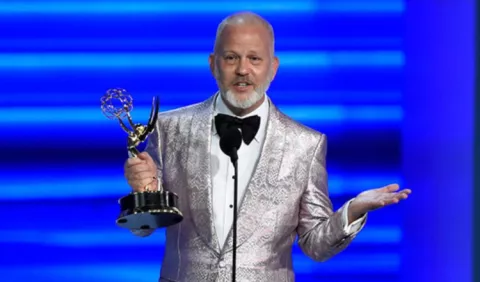 Hijo de 5 años de Ryan Murphy vence el cáncer