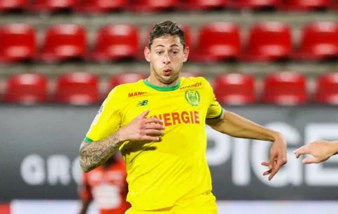 Hallan restos de una avioneta que puede ser la de Emiliano Sala