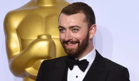 Sam Smith hace una petición a sus fanes 