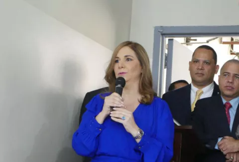 Rigoberto González: En el caso de  la directora de Migración, Samira Gozaine,  cabe una investigación administrativa
