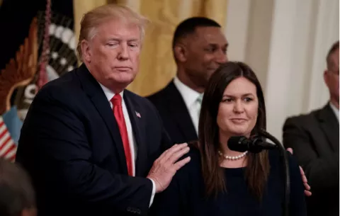Sarah Sanders aviva los rumores sobre un salto a la política con su nueva web
