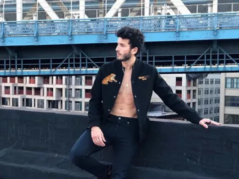 Jonas Brothers cantan en español junto a Sebastián Yatra y Daddy Yankee