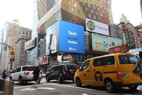 El Sech ignora a Kafú en Instagram tras felicitarlo por Sueños, su primer disco