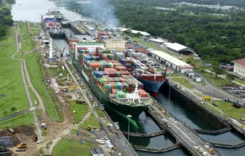 Capitanes y la  Autoridad del Canal de Panamá discrepan sobre seguridad en la vía interoceánica