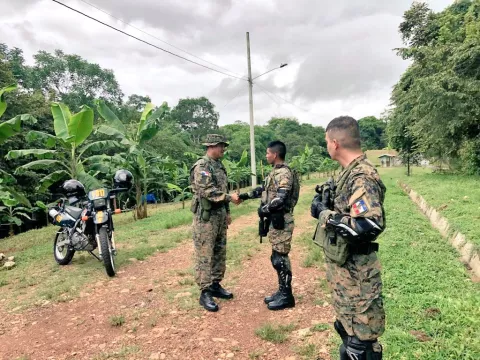 Capturan en Darién a hombre que había sido extraditado y quería entrar ilegalmente