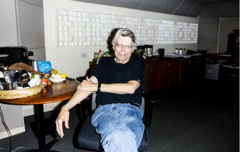 Similitudes entre su obra y la realidad asusta a Stephen King 