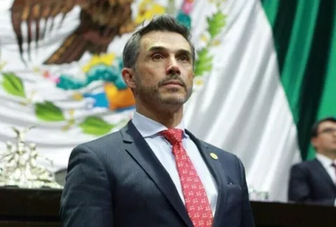 Sergio Mayer usó una falda como gesto de solidaridad