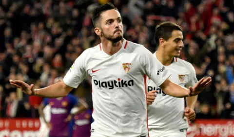 Sevilla le pega a Barcelona en el Sánchez Pizjuán 